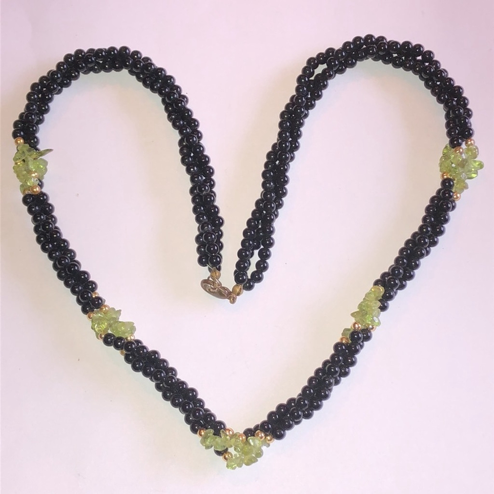 Black & Green Glass Beaded Twisted Boho Necklace